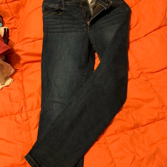 Slimming jeans. Fit like an 8 - Picture 1 of 2